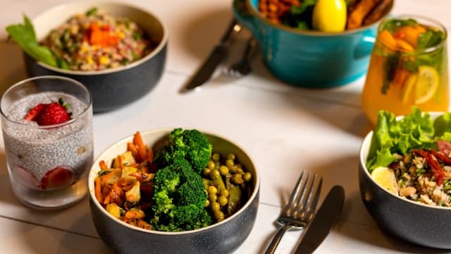 Fresh salad bowls